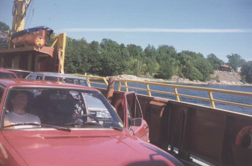 F�hre nach Gr�s�, Tim pennt.