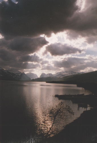 See mit Kebnekajse-Massiv im Hintergrund